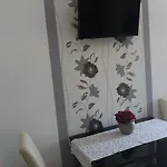 Benic With A Heated Pool Apartament *