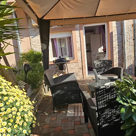 Apartamento Benic With A Heated Pool *