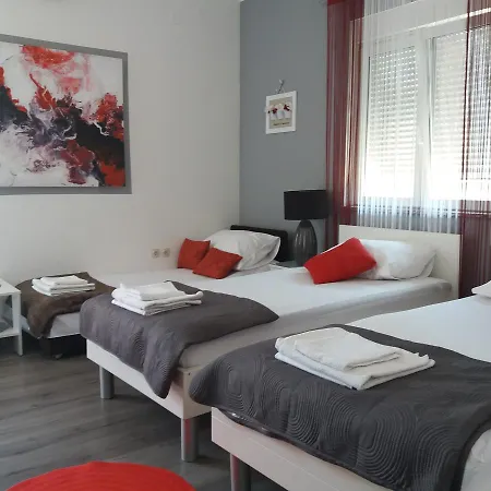 Benic With A Heated Pool Apartament Zadar