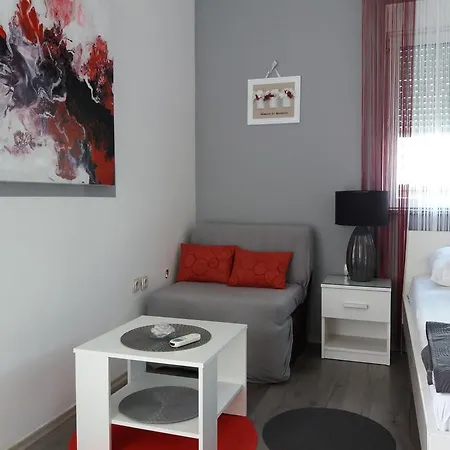 Benic With A Heated Pool Apartament Zadar