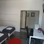 Apartment Benic With A Heated Pool *