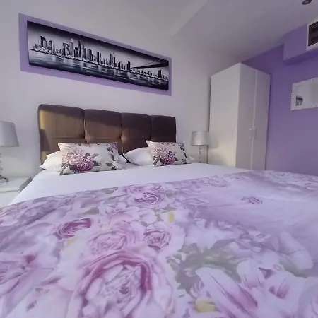 Benic With A Heated Pool *