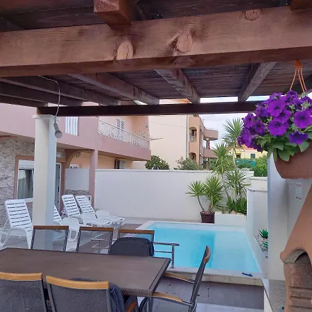 Benic With A Heated Pool * Zadar