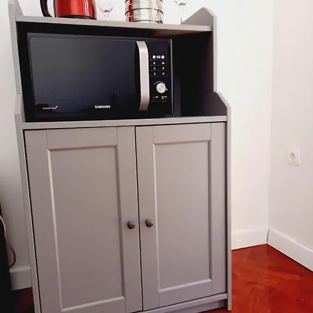 Benic With A Heated Pool Appartement