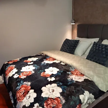 Benic With A Heated Pool * 자다르