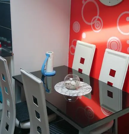 Benic With A Heated Pool Appartement