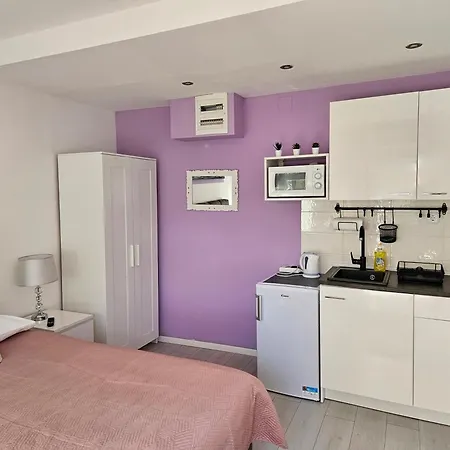Appartement Benic With A Heated Pool Zadar