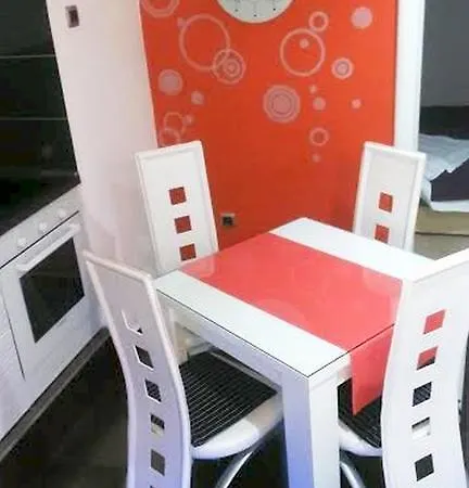 Benic With A Heated Pool